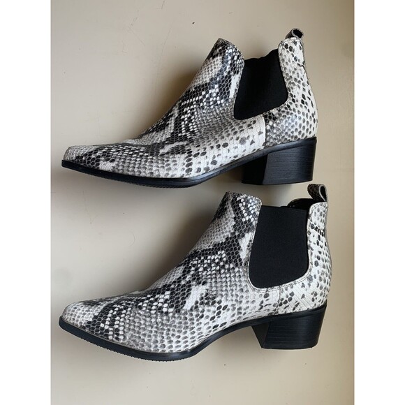 Blondo Womens Emelia Waterproof Black White Snake Print Ankle Booties Size 8M - Picture 7 of 11